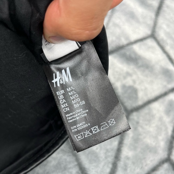 H&M Divided Cartoon Network The Powerpuff Girls Embroidered Black Beret NWT Y - Picture 8 of 8